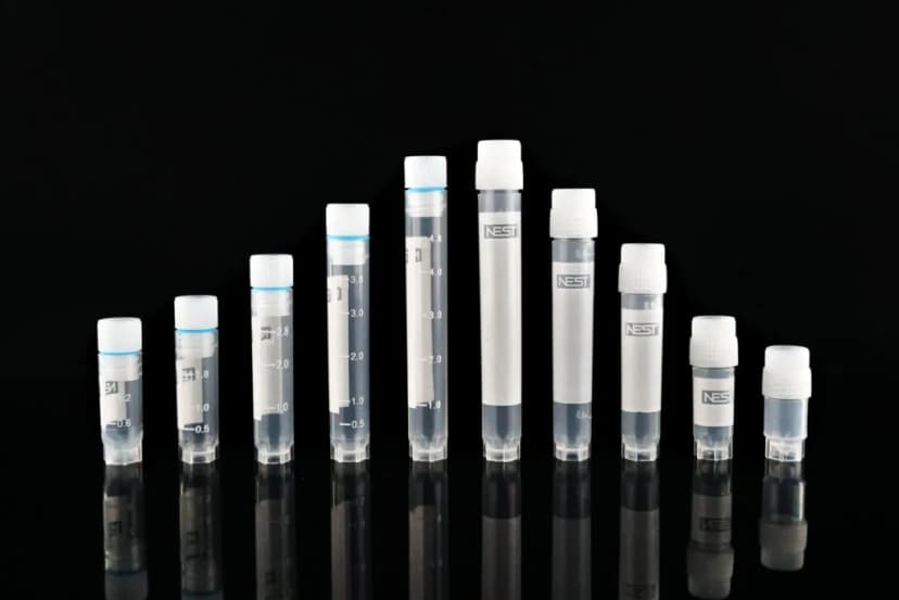 4.0ml Cryogenic Vial, Self-Standing, Internal Thread, sterile 50/pk, 250/