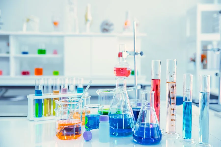 Disposable Laboratory Consumables – Beakers, Gloves, Tubes & more Assorted lab consumables including gloves, beakers, tubes, pippets, flask, bottles & more at Laboratory Disposible products (LDP)